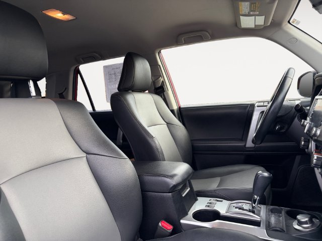Used 2022 Toyota 4Runner SR5 Premium AWD/4WD image 12