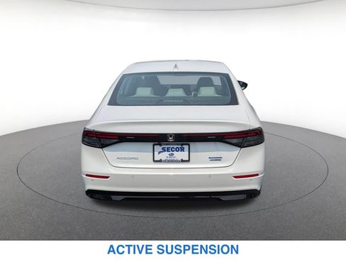 Used 2023 Honda Accord Touring image 8
