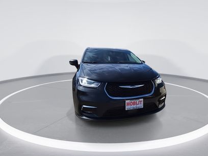 Certified 2023 Chrysler Pacifica Touring-L