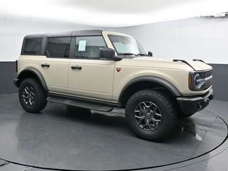 New 2025 Ford Bronco Badlands AWD/4WD video 3