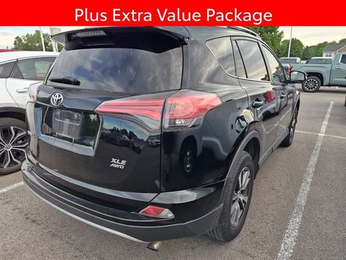 Used 2018 Toyota RAV4 XLE w/ Plus Extra Value Package AWD/4WD image 4