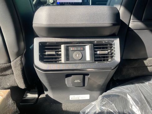 New 2026 Ford F250 Platinum AWD/4WD image 34