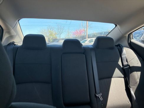 Used 2025 Nissan Altima 2.5 SV image 33