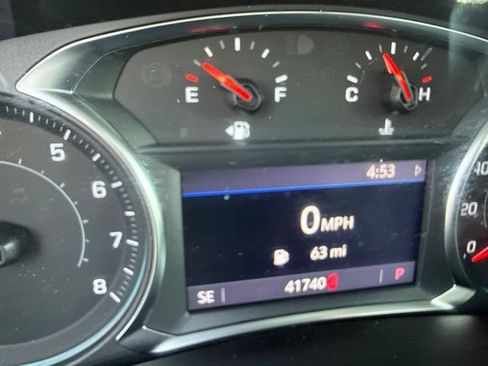 Used 2023 Chevrolet Equinox RS w/ RS Leather Package AWD/4WD image 3