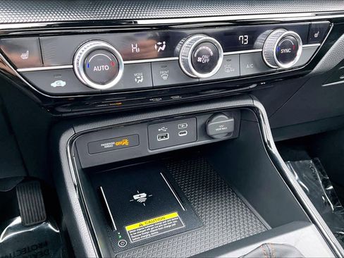 Used 2024 Honda CR-V Sport Touring image 34