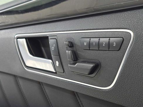 Used 2012 Mercedes-Benz E 350 Sedan image 23