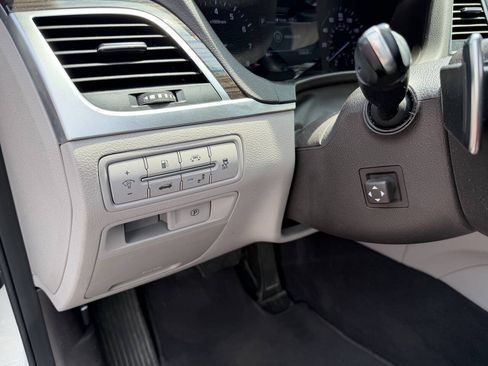 Used 2019 Genesis G80 3.8 AWD/4WD image 8