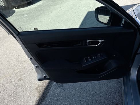 Certified 2025 Honda Civic Sport image 19