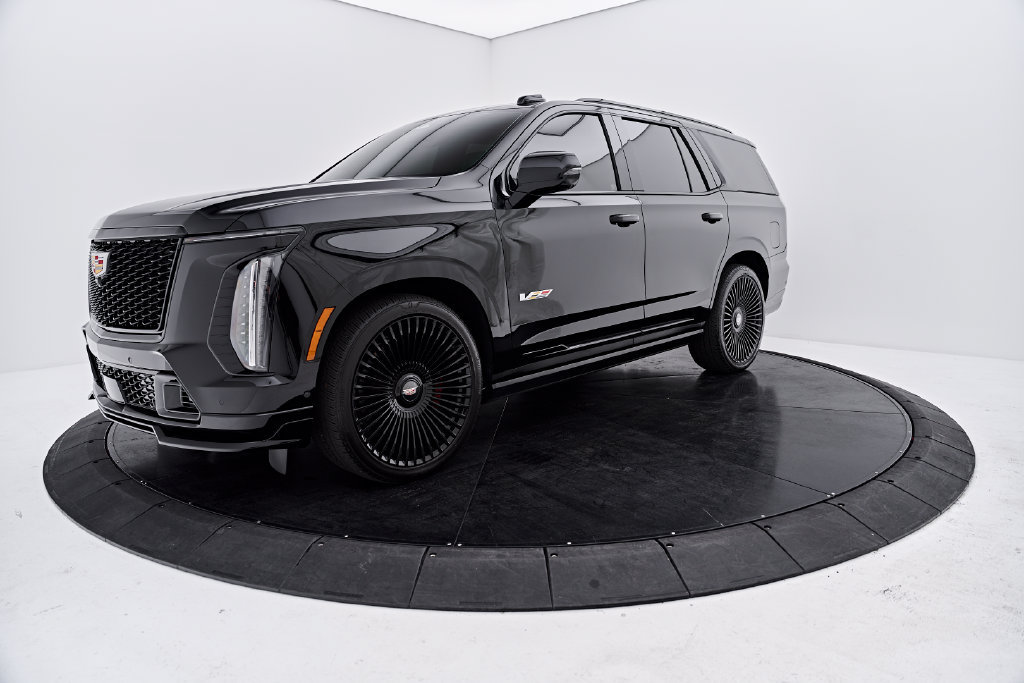 Used 2026 Cadillac Escalade V AWD/4WD image 5