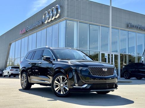 Used 2025 Cadillac XT6 Premium Luxury image 2