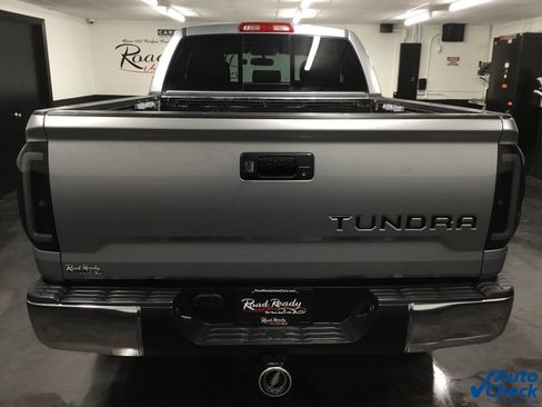 Used 2017 Toyota Tundra SR5 image 9