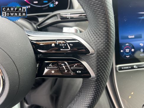 Used 2025 Mercedes-Benz GLC 300 image 20