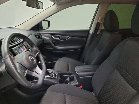 Used 2018 Nissan Rogue SV w/ Premium Package FWD image 17
