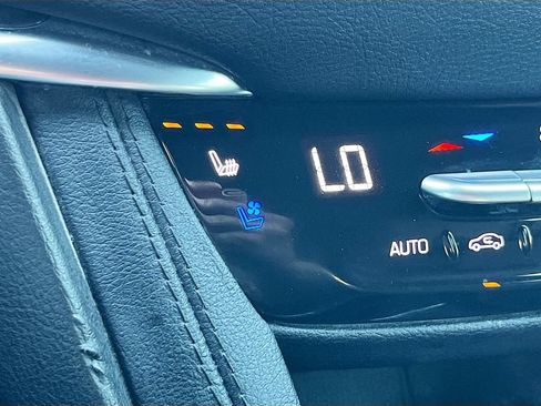Used 2024 Cadillac XT5 Premium Luxury w/ Technology Package FWD image 21