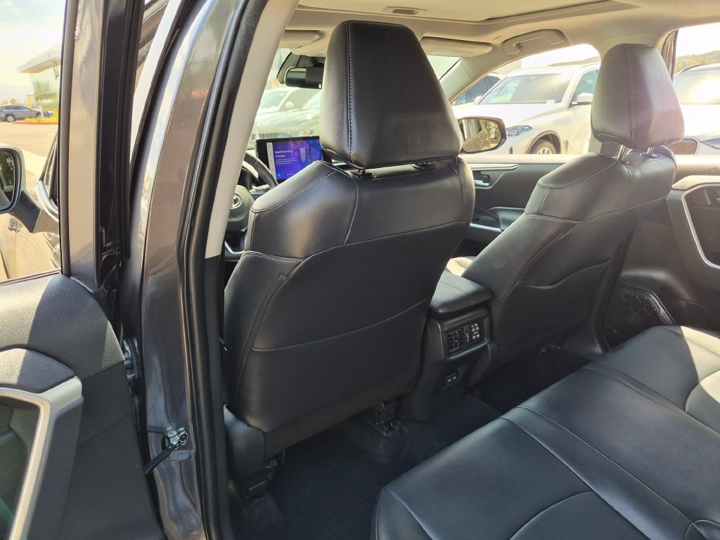 Used 2023 Toyota RAV4 XLE Premium FWD image 36