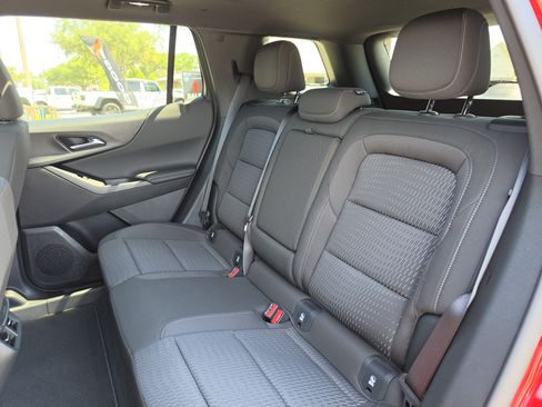 New 2027 Chevrolet Equinox LT FWD image 21