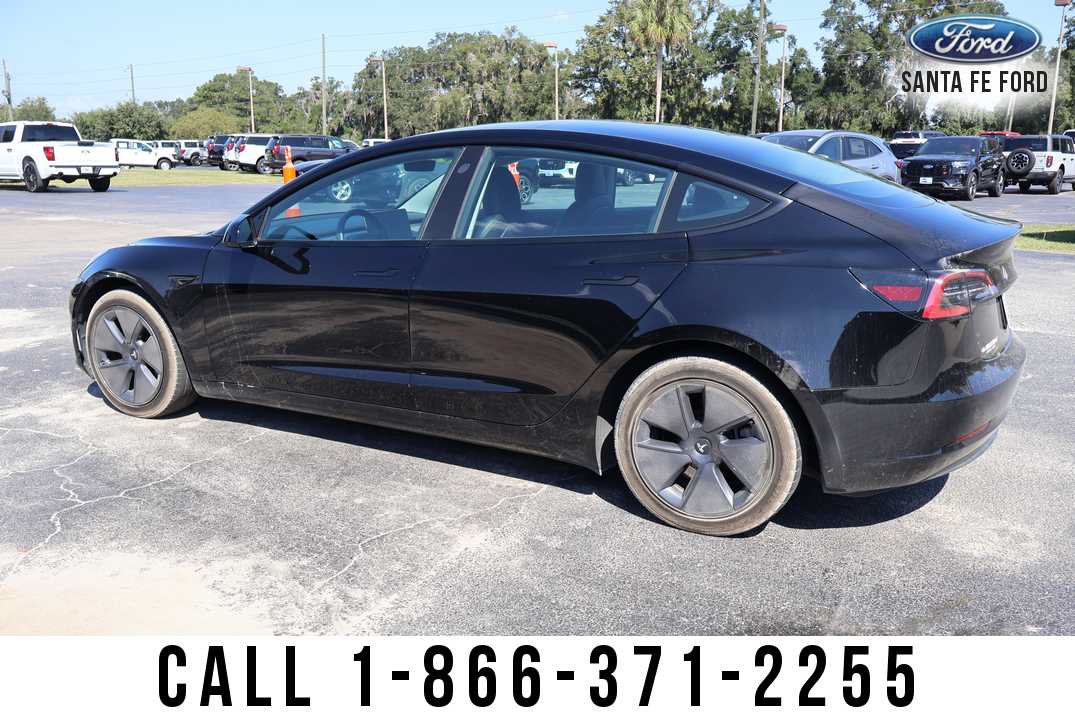Used 2023 Tesla Model 3 Standard Range RWD image 2