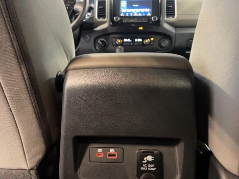 Used 2023 Nissan Frontier SV w/ SV Convenience Package image 16