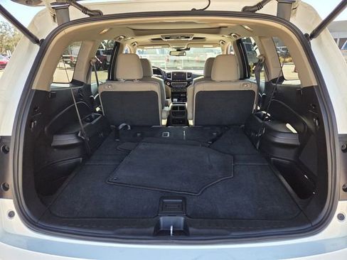 Used 2017 Honda Pilot Elite image 16