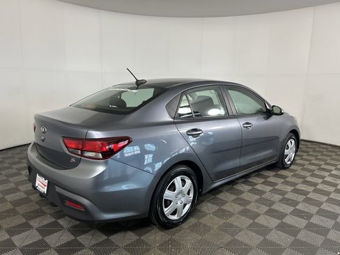 Used 2020 Kia Rio S image 4