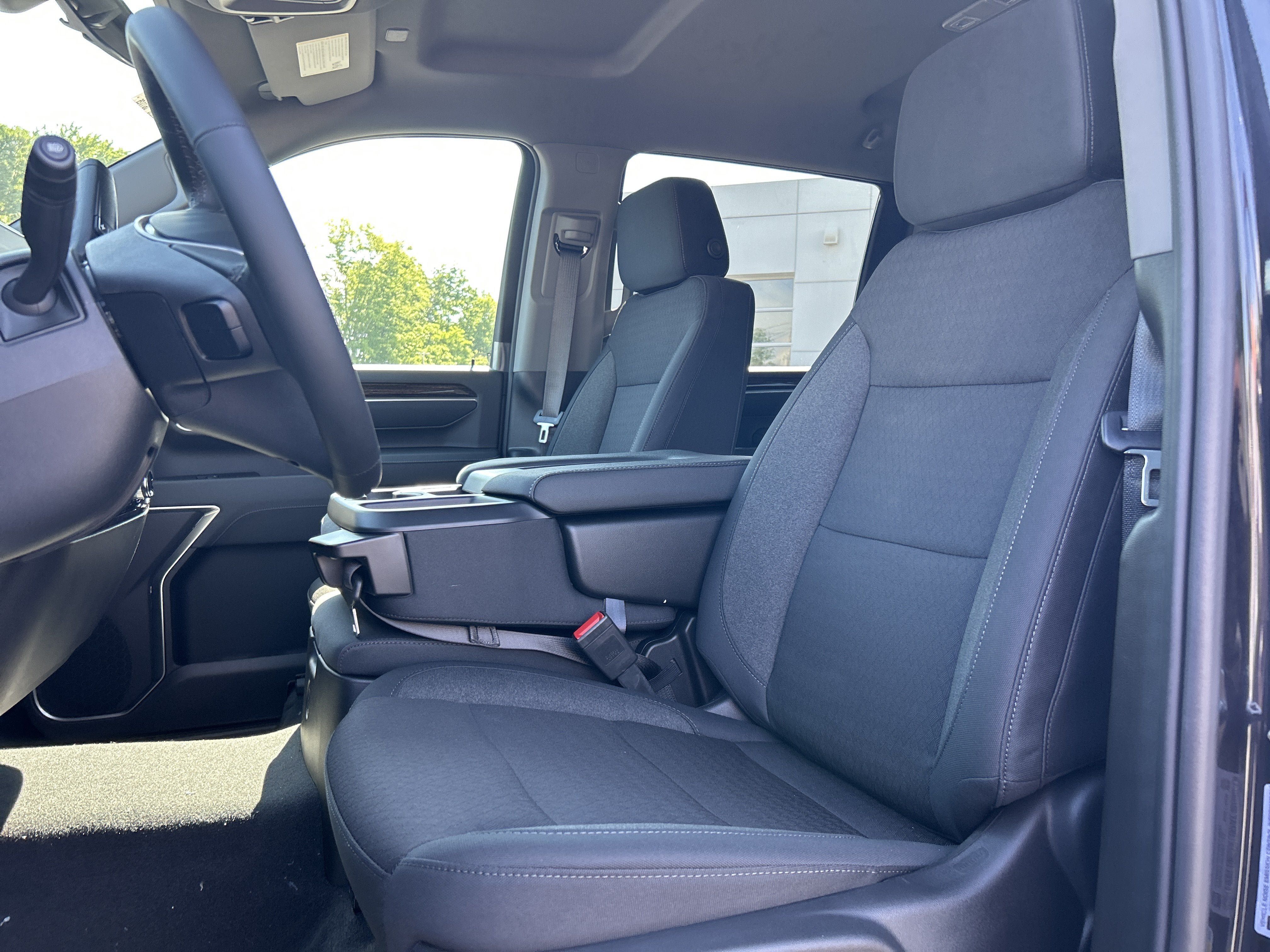 Used 2026 GMC Sierra 2500 SLE w/ SLE Value Package; AWD/4WD image 50