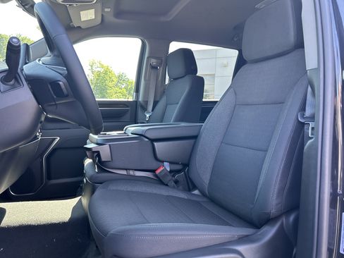 Used 2026 GMC Sierra 2500 SLE w/ SLE Value Package; AWD/4WD image 50