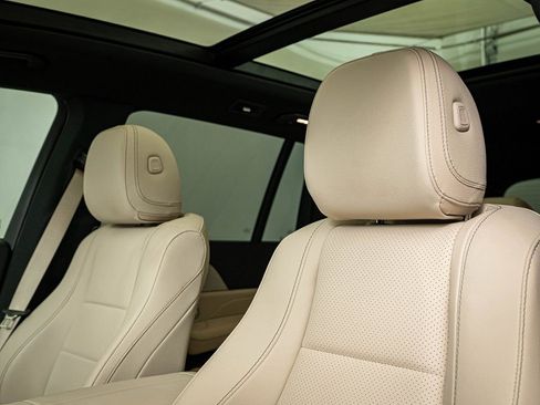 Certified 2024 Mercedes-Benz GLS 450 4MATIC image 23
