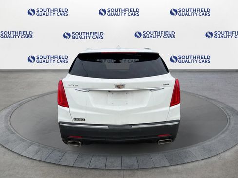 Used 2018 Cadillac XT5 Luxury w/ Driver Awareness Package image 5