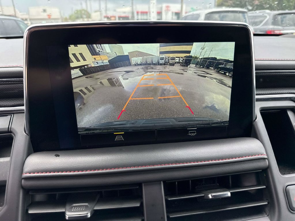 Used 2024 Chevrolet Suburban RST RWD image 28