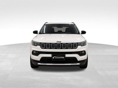 Used 2024 Jeep Compass Limited AWD/4WD image 2