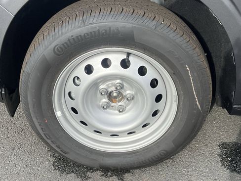 New 2025 Ford Maverick XL w/ Equipment Group 102A image 12