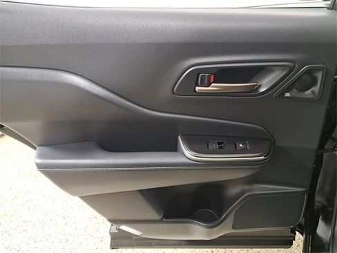 Used 2024 Toyota Crown Limited image 14