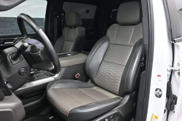 Used 2022 Chevrolet Silverado 1500 ZR2 w/ Technology Package AWD/4WD image 18