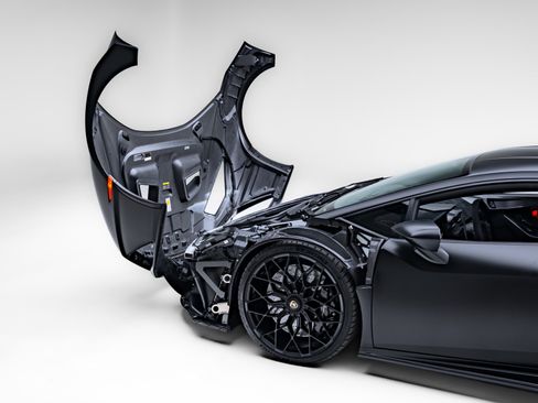 Used 2022 Lamborghini Huracan STO image 32