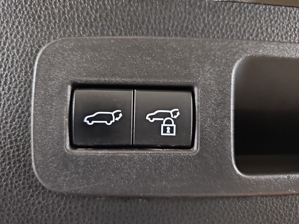 Certified 2025 Lexus LX 600 4WD w/ Appearance Package image 14