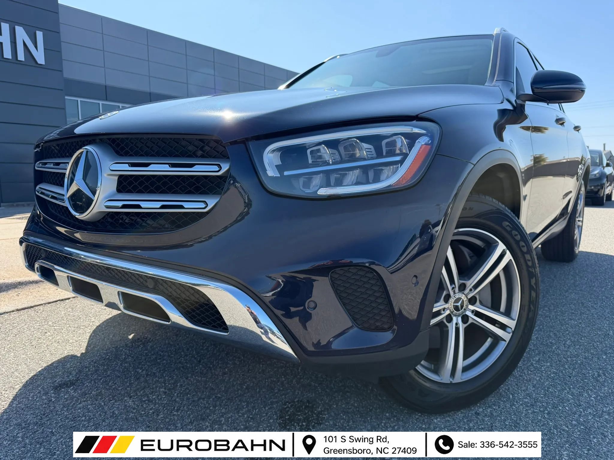 Used 2021 Mercedes-Benz GLC 300 4MATIC image 1