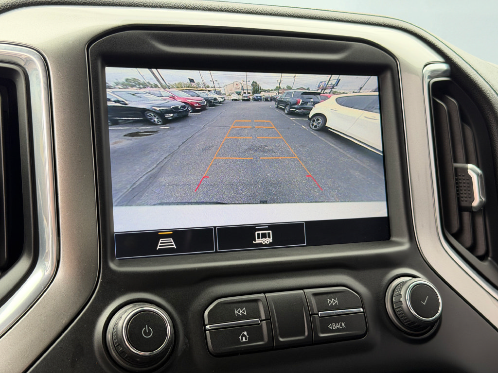 Used 2021 Chevrolet Silverado 1500 LT Trail Boss w/ Convenience Package II AWD/4WD image 19