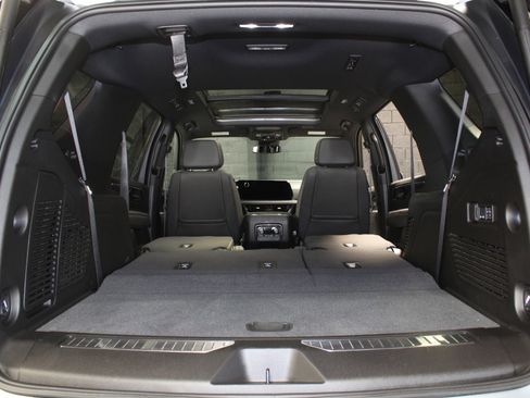 Used 2026 Chevrolet Tahoe RST w/ Comfort Package RWD image 75