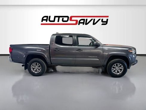 Used 2019 Toyota Tacoma SR5 image 8