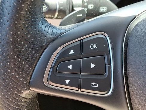 Used 2018 Mercedes-Benz GLA 250 4MATIC image 22