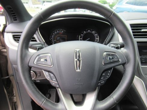 Used 2015 Lincoln MKC FWD image 19
