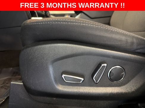Used 2018 Ford Explorer XLT AWD/4WD image 15