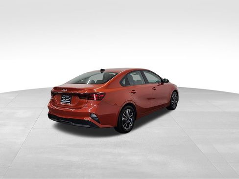 Used 2022 Kia Forte LXS FWD image 8