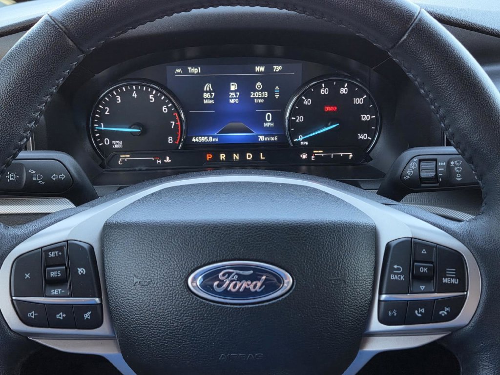 Used 2023 Ford Explorer XLT w/ Equipment Group 202A RWD image 16