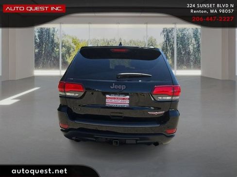 Used 2018 Jeep Grand Cherokee Trailhawk AWD/4WD image 6