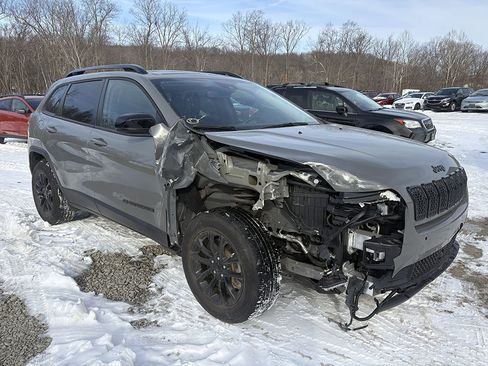 Used 2023 Jeep Cherokee Altitude Lux w/ Lux Elite Package image 1