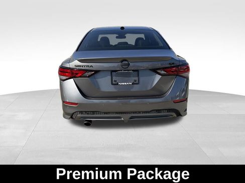 Used 2020 Nissan Sentra SR w/ Premium Package image 4