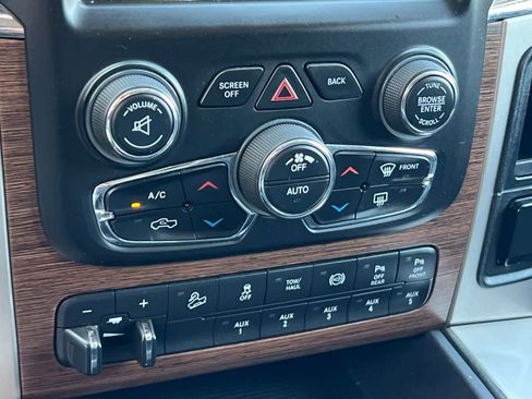 Used 2017 RAM 2500 Laramie w/ Off Road Package AWD/4WD image 25