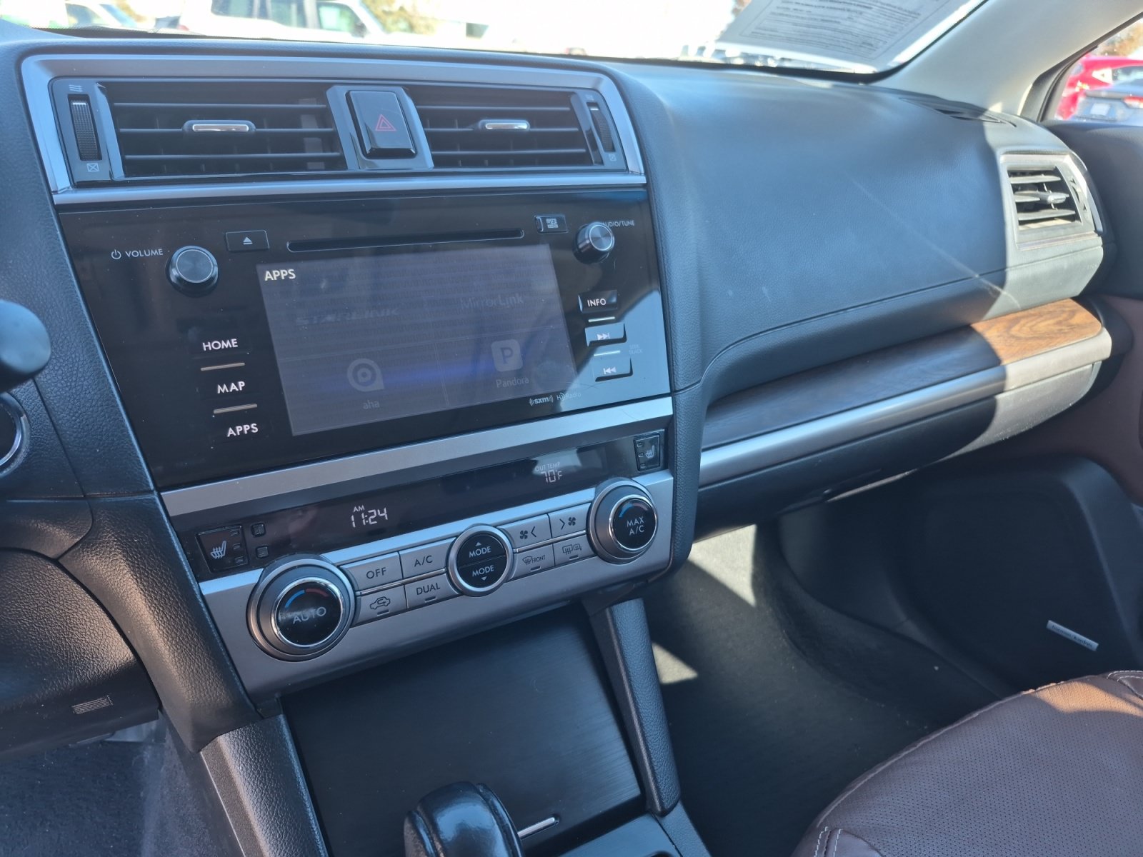 Used 2017 Subaru Outback 3.6R Touring w/ Popular Package #5A AWD/4WD image 11