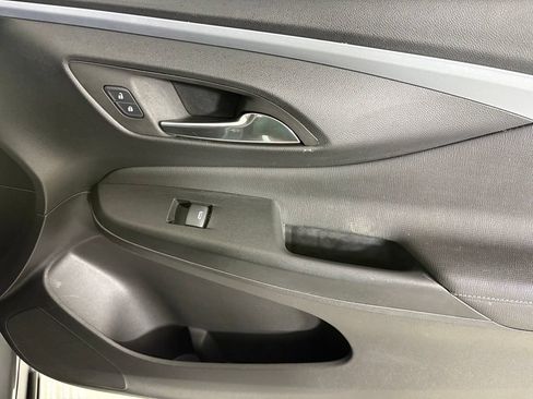 Used 2025 Buick Envista Preferred FWD image 15